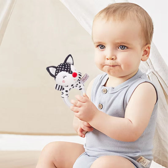 Le hochet bébé apaisant, plus efficace pour calmer bébé