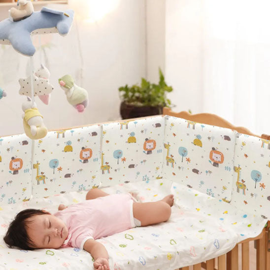 tour-de-lit-bébé-chaud