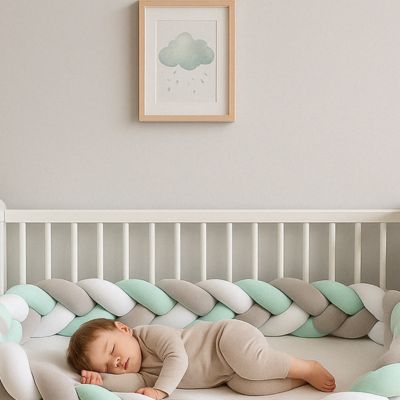 TRESSE DE LIT - VERT MENTHE, GRIS ET BLANC - Bambins Shopping