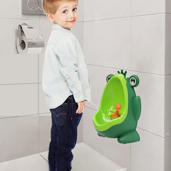 urinoir-enfant-grenouille