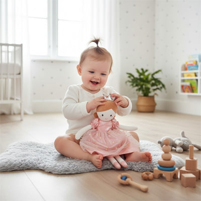 doudou bébé princesse dans chambre bébé