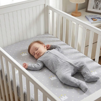 Drap housse bébé gris couronnes lit blanc