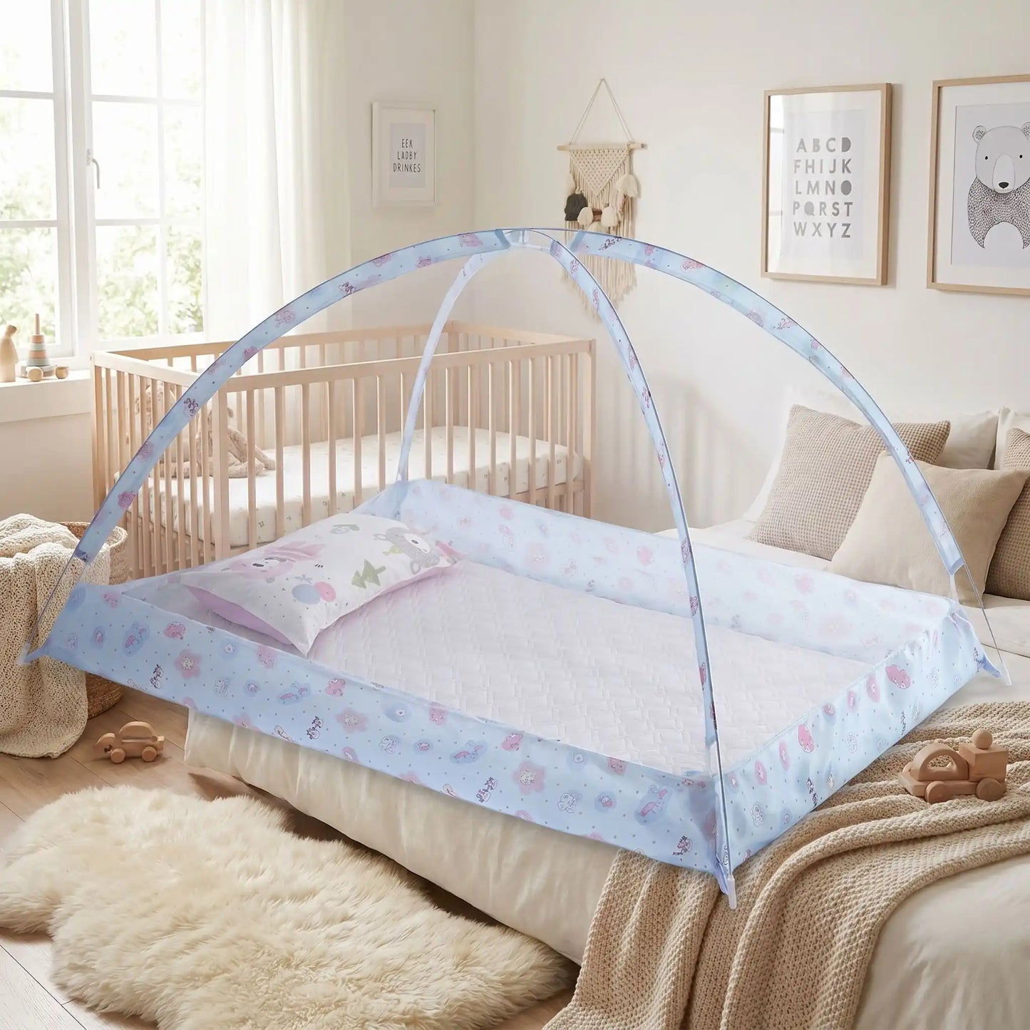 moustiquaire lit bébé sur lit