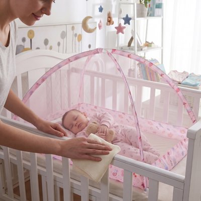 Moustiquaire lit bébé rose sécurisée