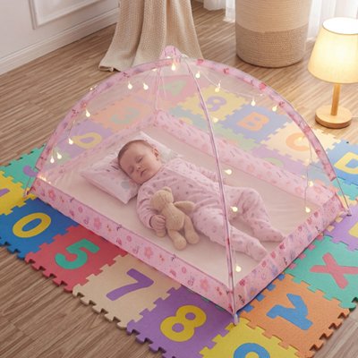 Moustiquaire lit bébé rose sommeil paisible